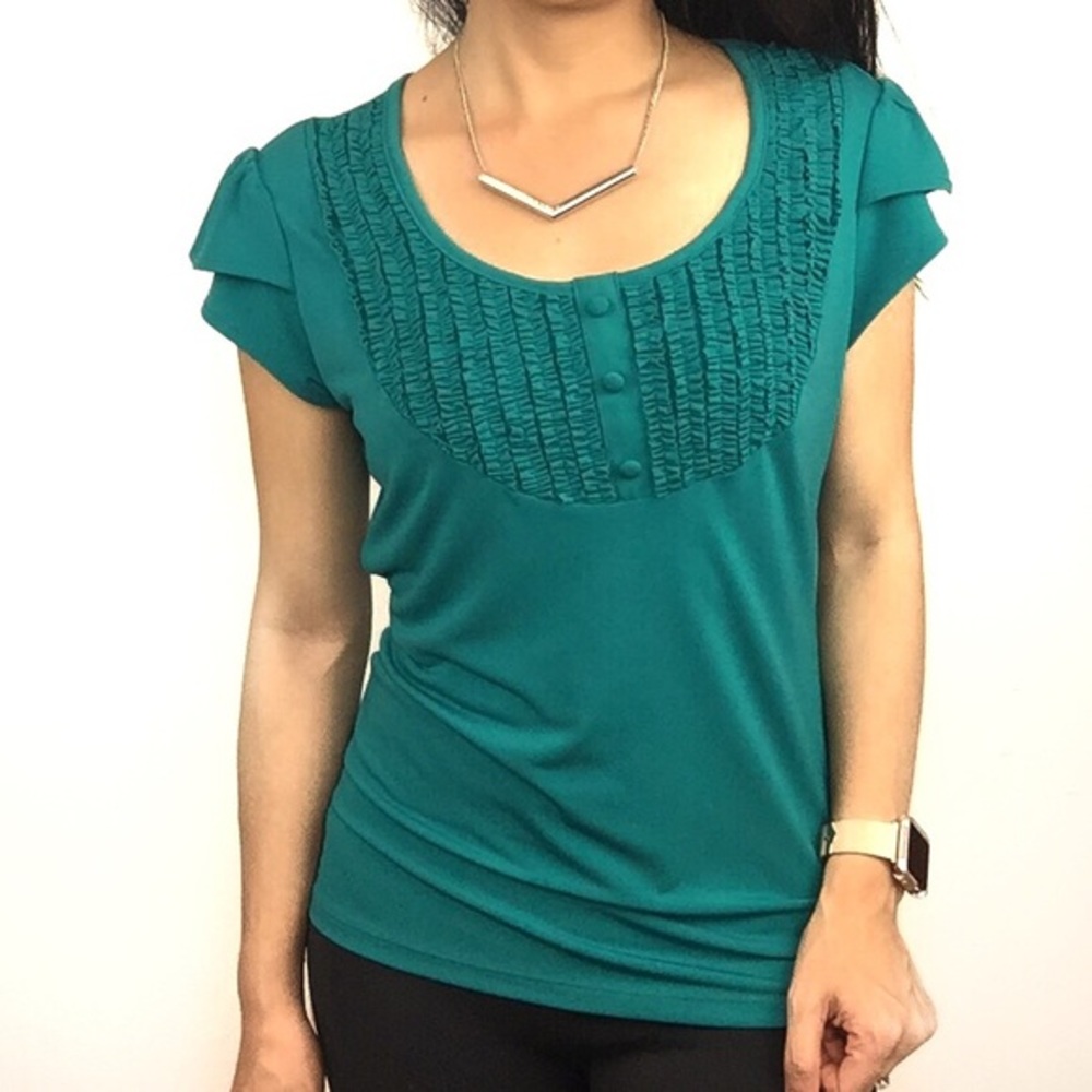 NWOT, turquoise ruffle front top